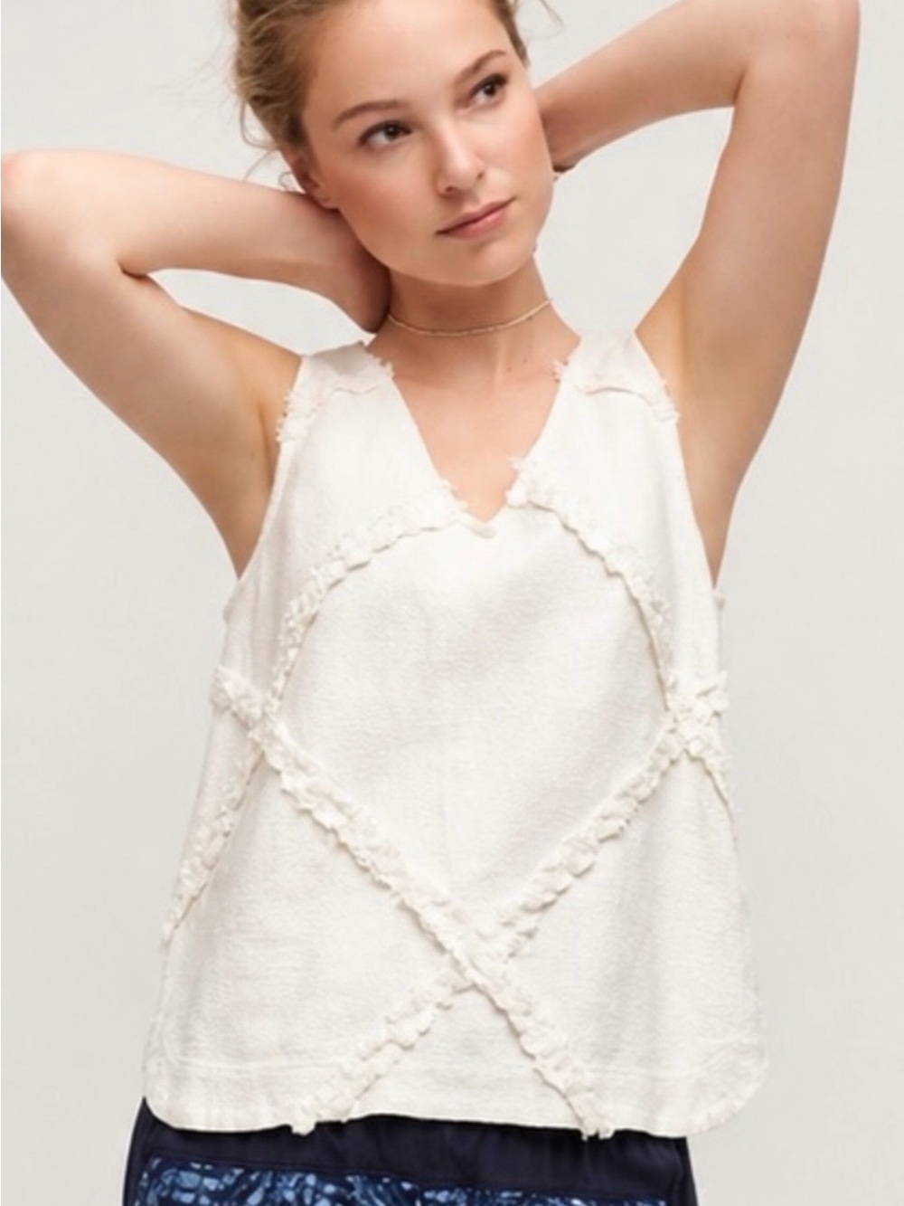 HD in Paris Cream V-Neck Textured Tank